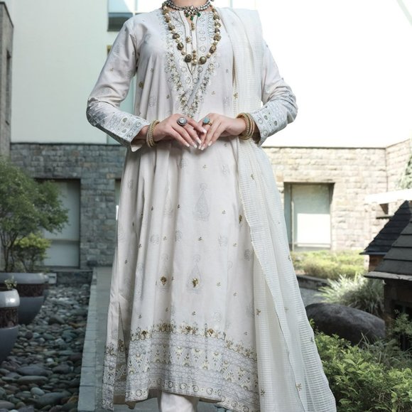 Almirah Junaid Jamshed Pakistani Fancy Ready-Made Long Kameez Pant Outfit XS/37 - Picture 2 of 14